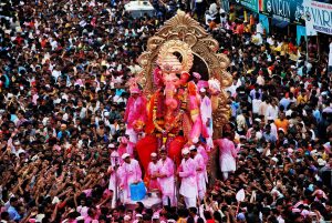 Places To Visit During Ganesh Festival Celebration - Lalbaugcha Raja