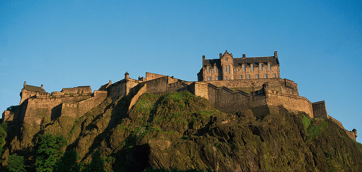Edinburgh Castle Prices, Opening Times, Parking, Hours, Facts				    	    	    	    	    	    	    	    	    	    	4.33/5							(18)						
