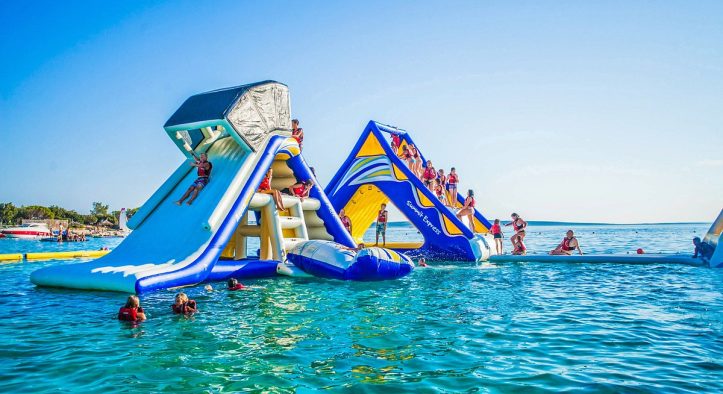Thorpe Lakes Aqua Park Ticket Prices, Rides, Opening Timings, Discount Code, Address | Explore Wakeboard Water Skiing & Wakesurf